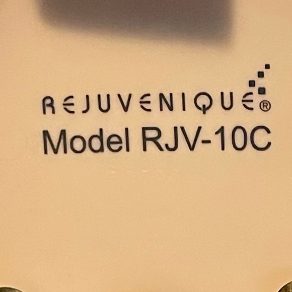 Vintage 1999 Rejuvenique System Linda Evans Facial Toning Kit/ Mask & VHS Works - Picture 11 of 12